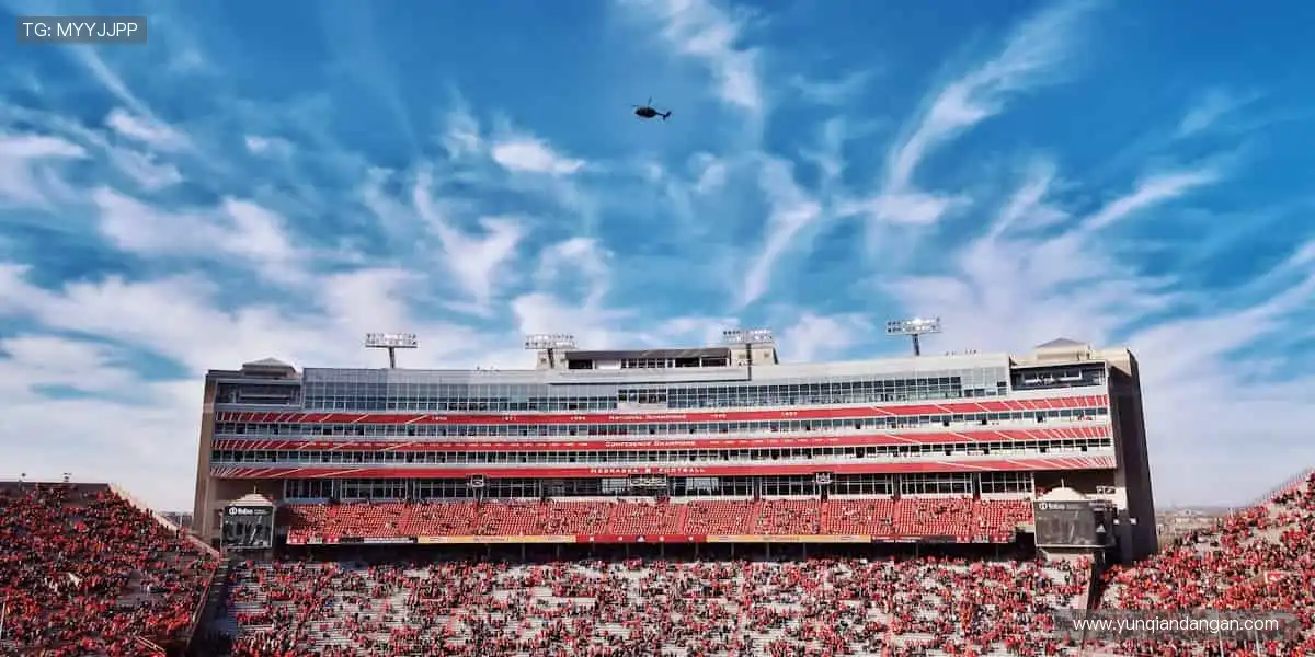 巅峰对决，不容错过！⚽